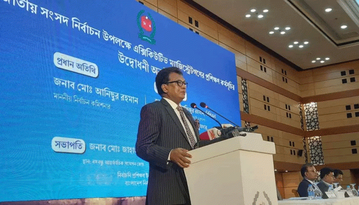 নির্বাচনের দিন গণপরিবহন-প্রাইভেটকার চলবে: জননিরাপত্তা সচিব