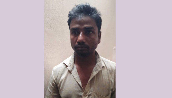 চাঁপাইনবাবগঞ্জে ফেনসিডিলসহ গ্রেপ্তার  ১